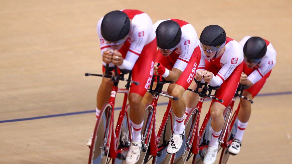 Zdjęcie okładkowe artykułu: Getty Images / Dean Mouhtaropoulos / Na zdjęciu:  Polscy kolarze w wyścigu drużynowym na dochodzenie