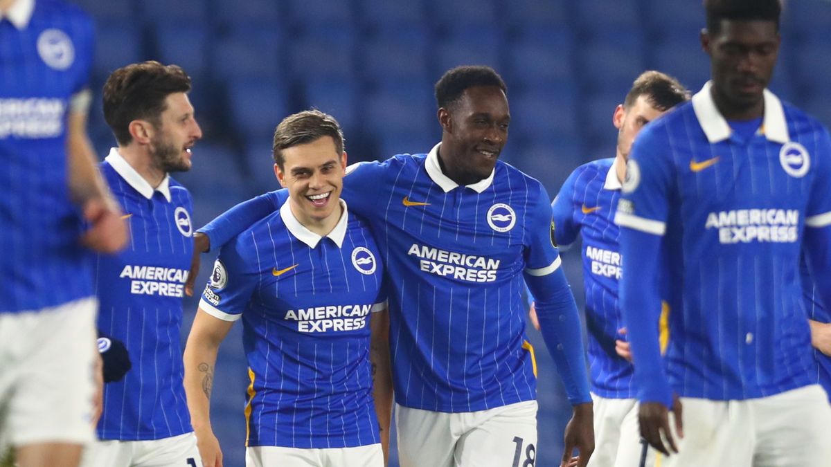 PAP/EPA / Clive Rose / Na zdjęciu: piłkarze Brighton and Hove Albion cieszą się z gola