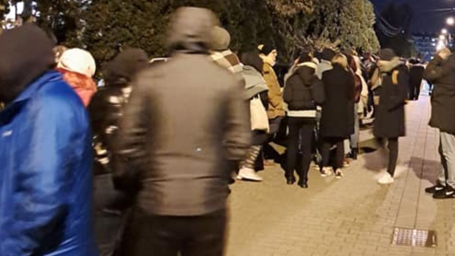 Do komisji wyborczej we wrocławskim Jagodnie stała wielogodzinna kolejka