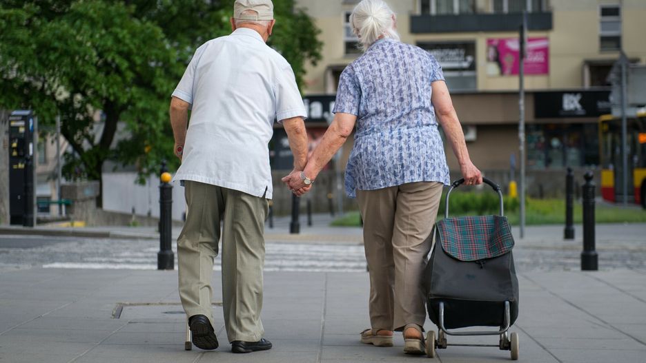 East News archiwum4
Fot. Bartosz Krupa/East News. Warszawa 29.05.2017. Para seniorow.
Bartosz Krupa