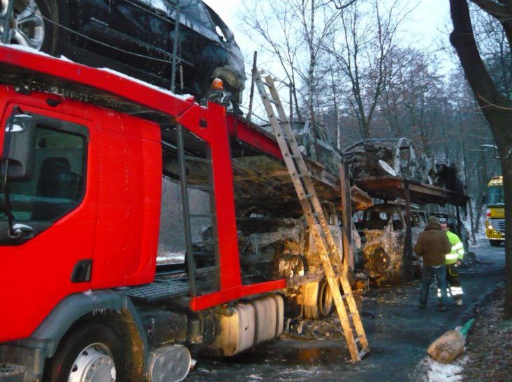 Jedna z większych prób wyłudzenia - spalono 7 BMW.