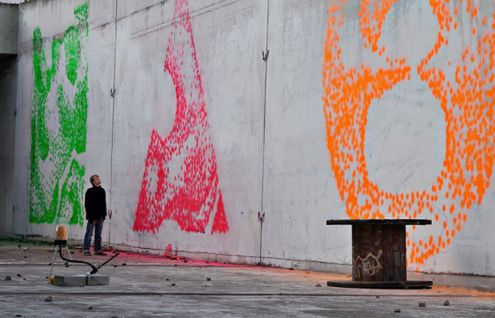 Facade printer, czyli paintballowy street art [wideo]