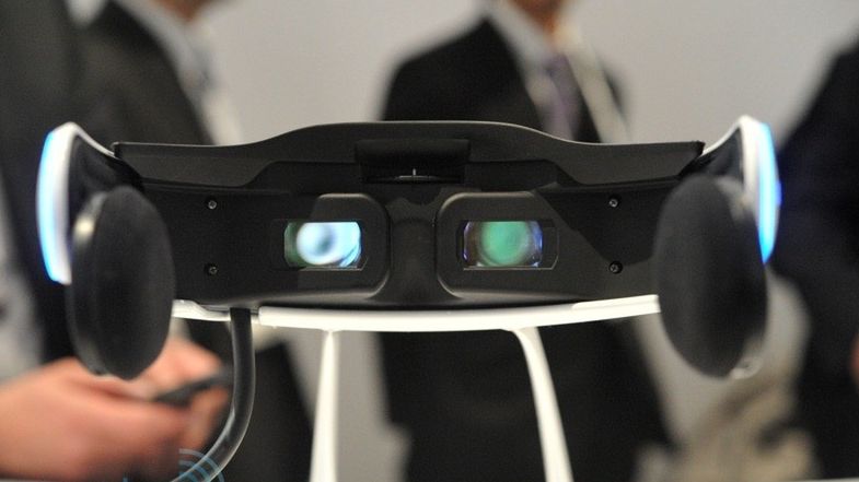 Nowy gadżet Sony: 750 cali na naszej głowie 1