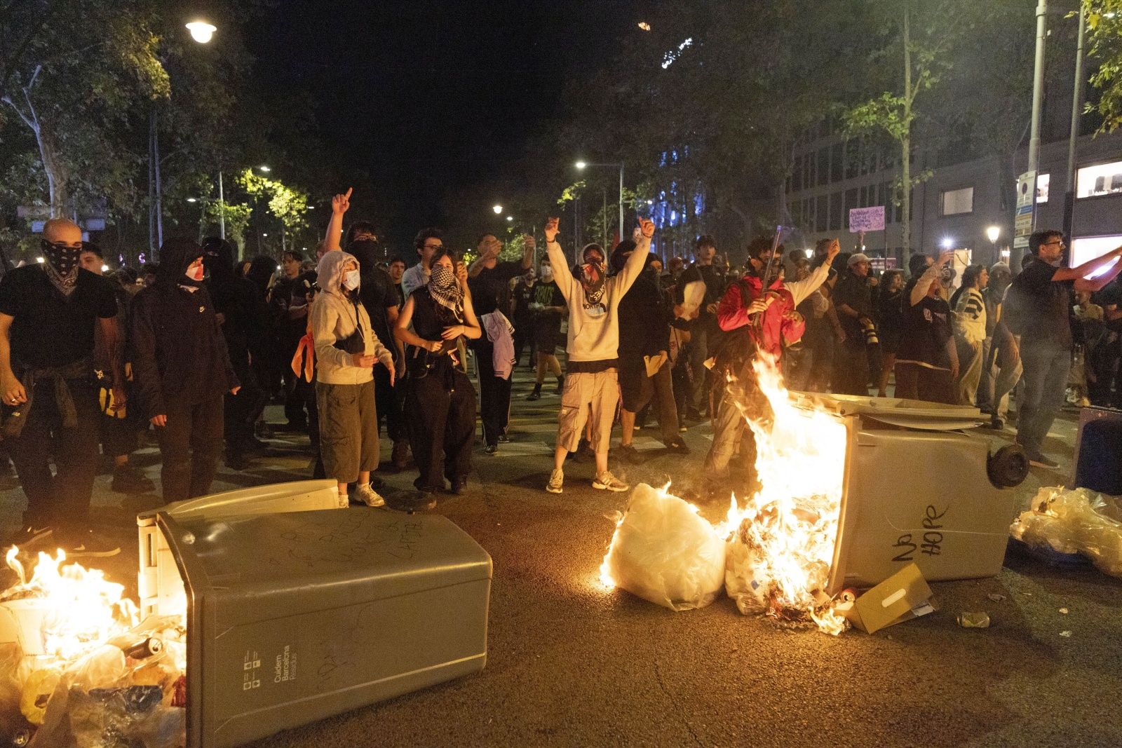 Podczas protestu ws. mieszkalnictwa w Barcelonie doszło do zamieszek.