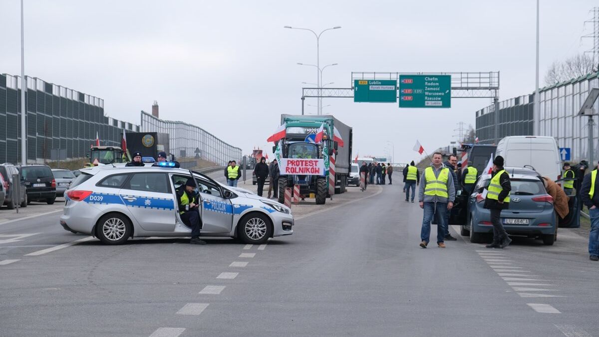 Protest rolników w Elizówce przy węźle Lublin Rudnik