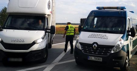Nowe przepisy działają. Aż trudno uwierzyć jak długo jechał kierowca busa