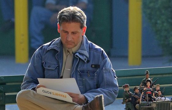 Steve Carell, Leslie Mann i Janelle Monáe w filmie "Welcome to Marwen"