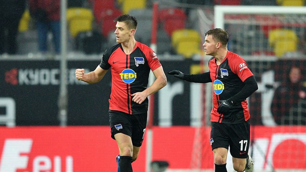 Getty Images / Lukas Schulze / Na zdjęciu: Krzysztof Piątek (z lewej)