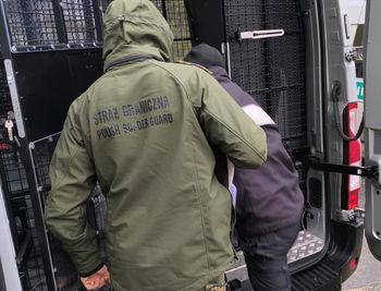 Natychmiastowe deportacje. Niemal stu cudzoziemców z nakazem wyjazdu