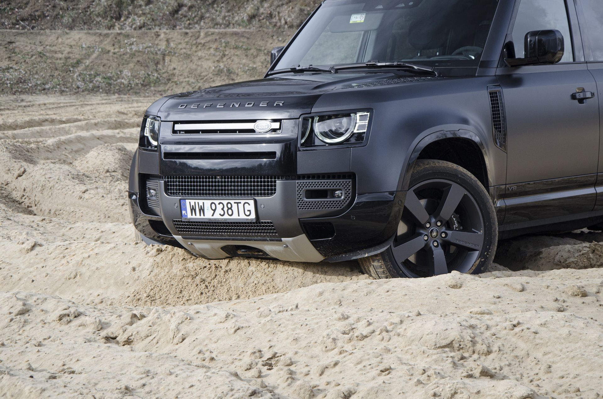 Land Rover Defender V8