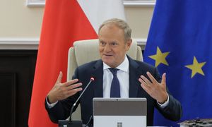 "Biedy nie ma". Tusk mówi, ile teraz będą zarabiać lekarze