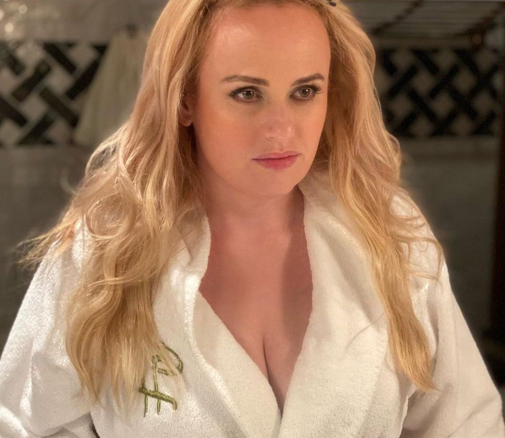 Rebel Wilson znana jest z takich filmów jak "Pitch Perfect", "Jak to robią single?", "Jojo Rabbit" czy "Jak romantycznie!"