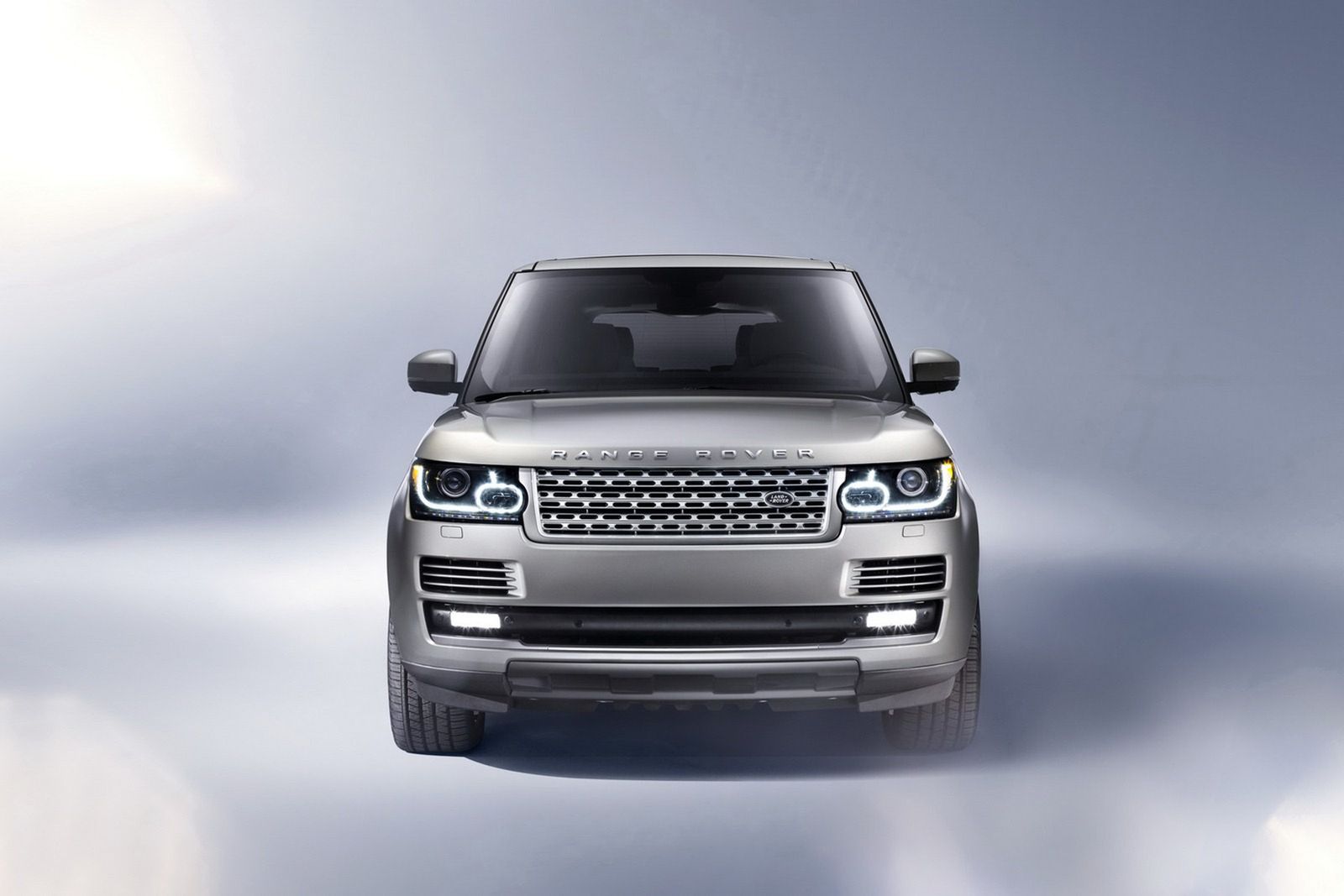 Nowy Ranger Rover (2013) w obszernej galerii 4