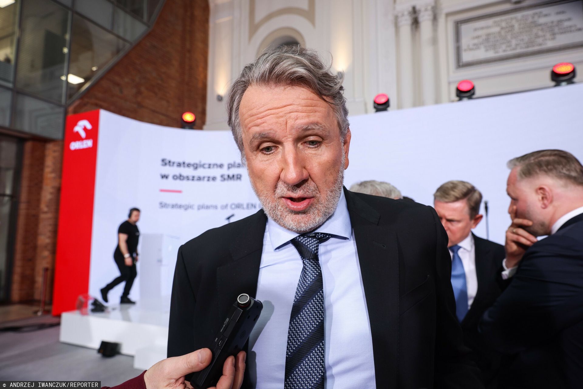 Michał Sołowow wycofał się z przejęcia TVN. Nieoficjalne doniesienia
