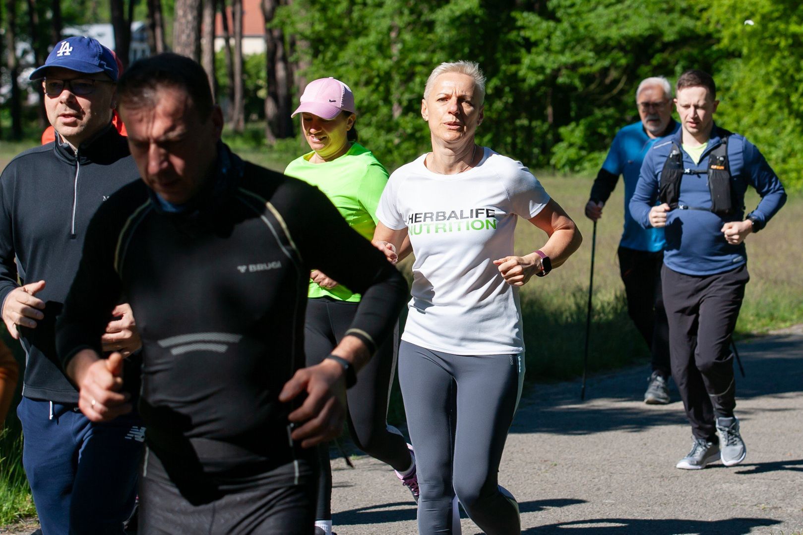 Edycja Parkrun Bydgoszcz z 24 maja odbyła się przy pięknej słonecznej pogodzie i temperaturze 13-14 stopni. Warunki do biegania były zatem idealne. 