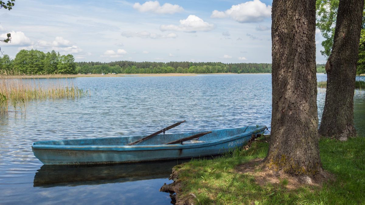 jezioro, cumowanie, woda, serwy, lato, pogoda, weekend, augustów, wypoczynek, przyroda, brzeg, natura