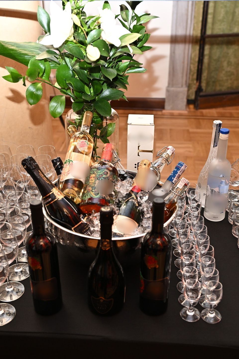 Caroline Derpienski na pokazie własnej kolekcji ubrań