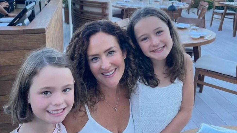 Doznała poparzeń słonecznych jako dziecko. 40 lat później zachorowała na raka skóry