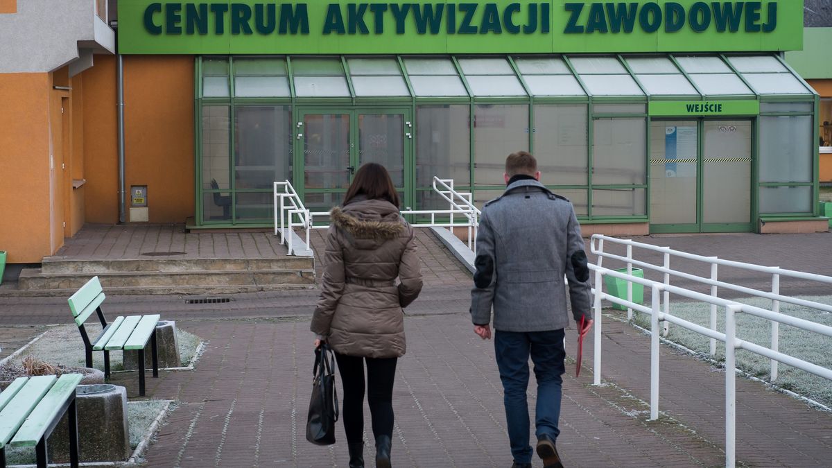 Kryzys spowoduje wzrost bezrobocia - ocenia ekspertka.