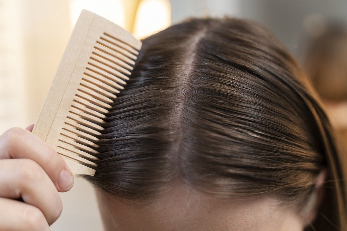 Stop greasy hair: How doubly washing and warm water can beat the oil