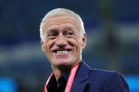 Trener reprezentacji Francji Didier Deschamps przeszedł ten zabieg. Miał kosztować fortunę