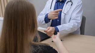 Przez 17 lat była na fałszywym L4. Tyle w tym czasie zarobiła