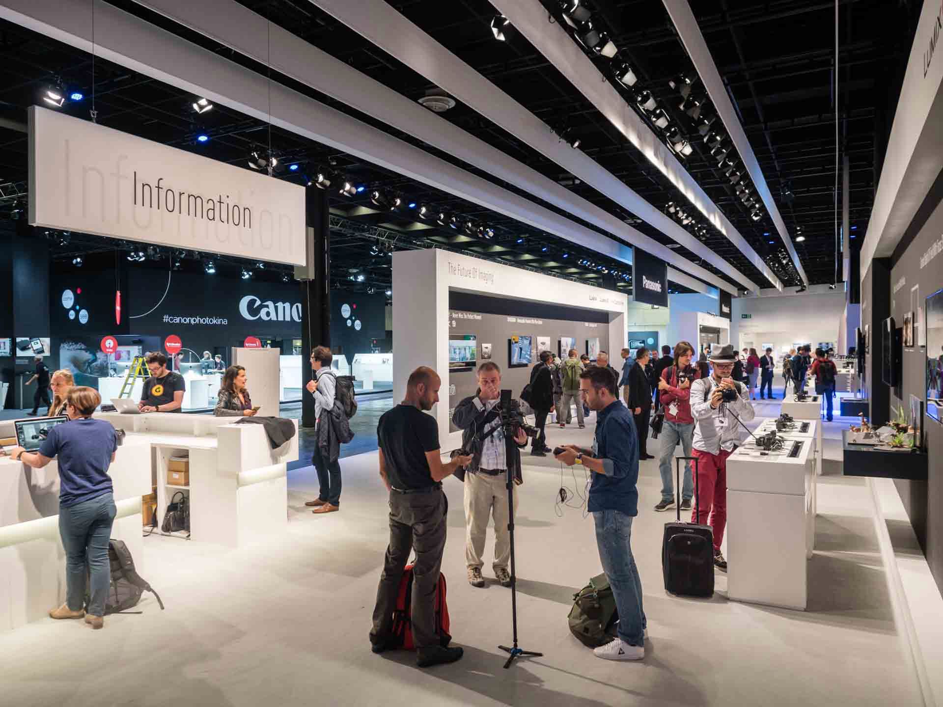 Targi Photokina 2016 pokazały, że branża fotograficzna się nie kończy, a jedynie zmienia na lepsze 36