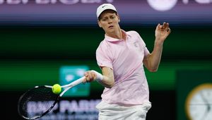 Seria trwa. Jannik Sinner jeszcze poprawił niebotyczne osiągnięcie