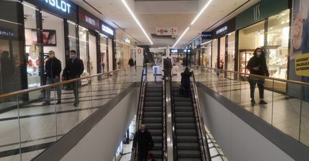 Bez maseczki nie wejdziesz do galerii handlowej. Przy wejściach będą stać ochroniarze