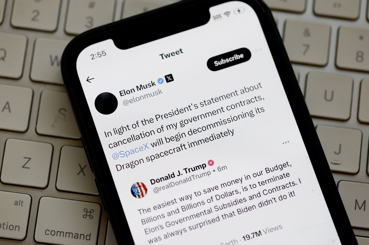 Trump and Musk scheduled to talk on Friday after the fallout
