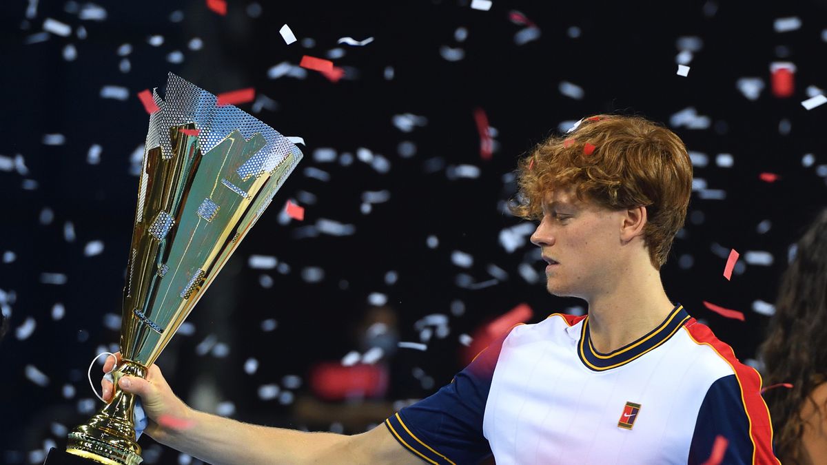 PAP/EPA / VASSIL DONEV / Na zdjęciu: Jannik Sinner, mistrz Sofia Open 2021