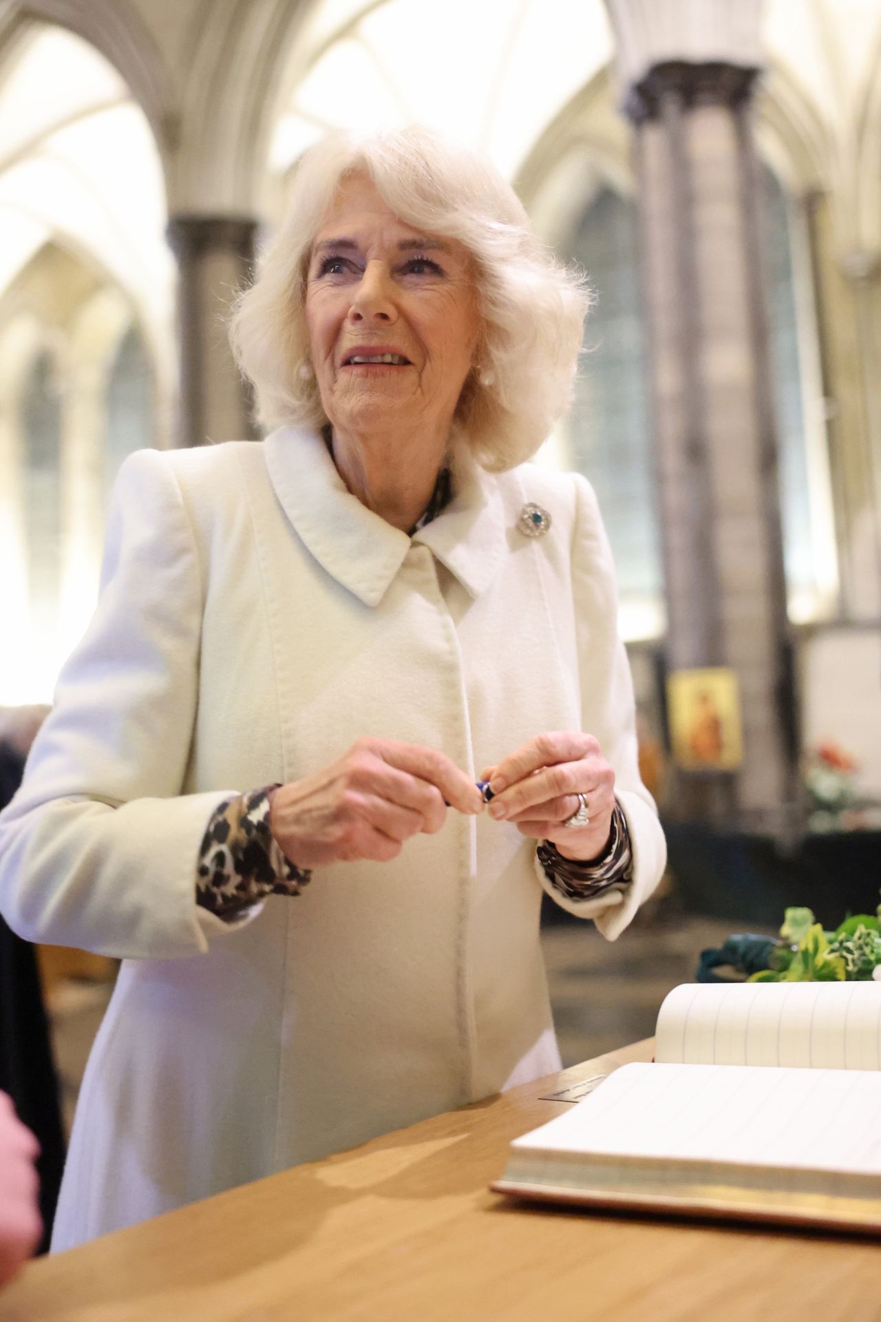 Królowa Camilla wspiera króla i monarchię w trudnych chwilach