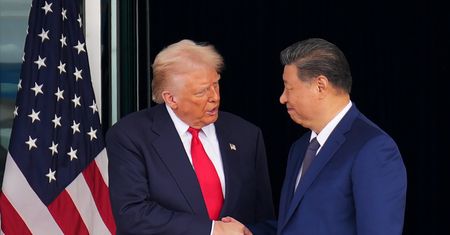 Efekt "chińskiego pokoju" Trumpa. Pekin zawiesza ograniczenia handlowe