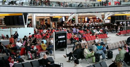 Loty z Londynu będą droższe. Pasażerowie zapłacą za rozbudowę lotniska