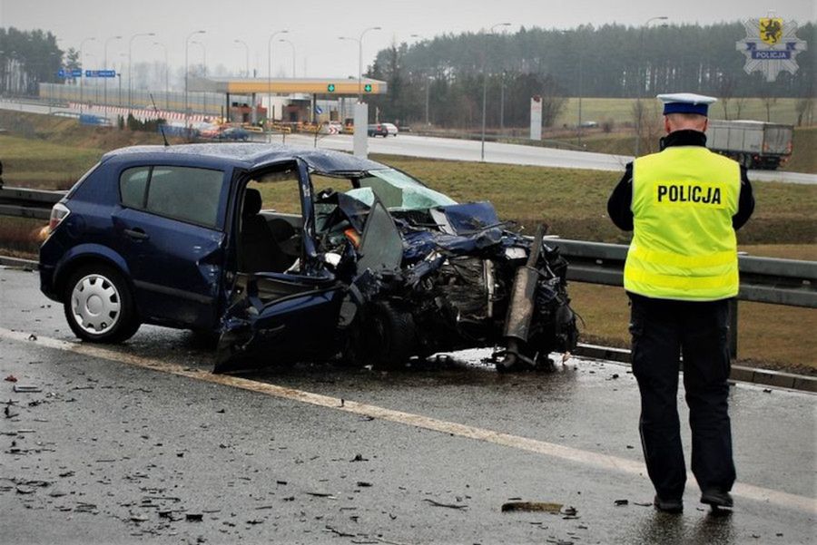 Mniej wypadków, ale więcej ofiar pijanych kierowców w pandemii. Jest gorzej niż przed laty