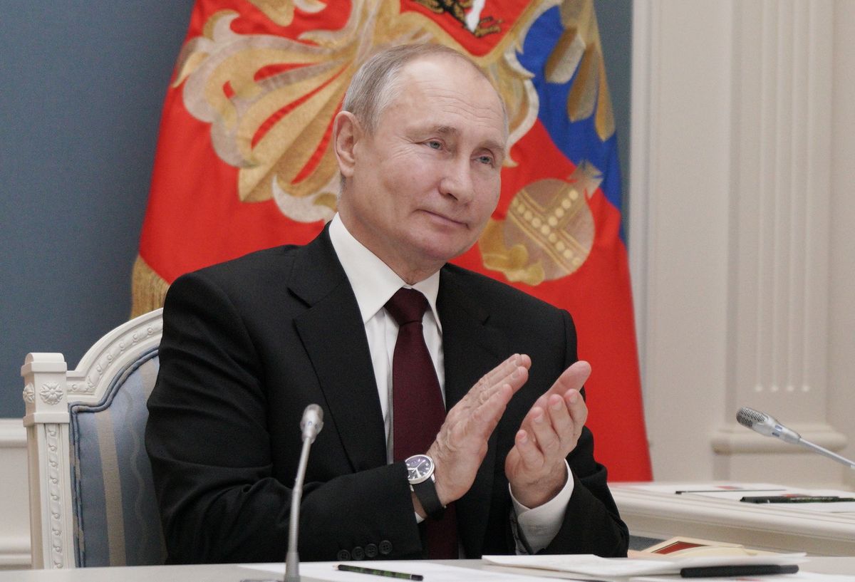 Prezydent Federacji Rosyjskiej Władimir Putin podczas wideokonferencji z mieszkańcami Krymu