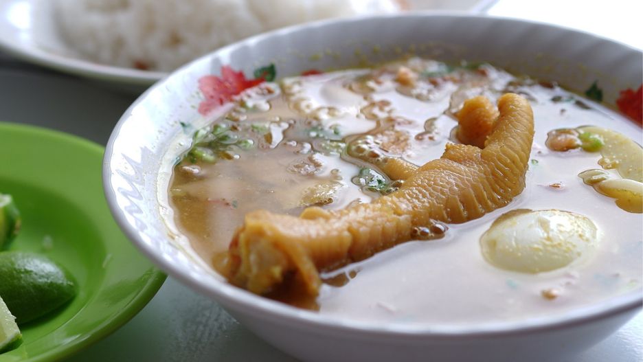 Rosół z kurzymi łapkami