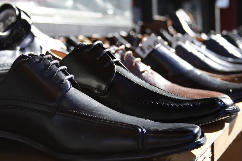 Buty masowo wychodzą z naszych fabryk. Polska idzie na rekord