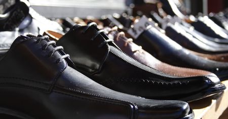 Buty masowo wychodzą z naszych fabryk. Polska idzie na rekord