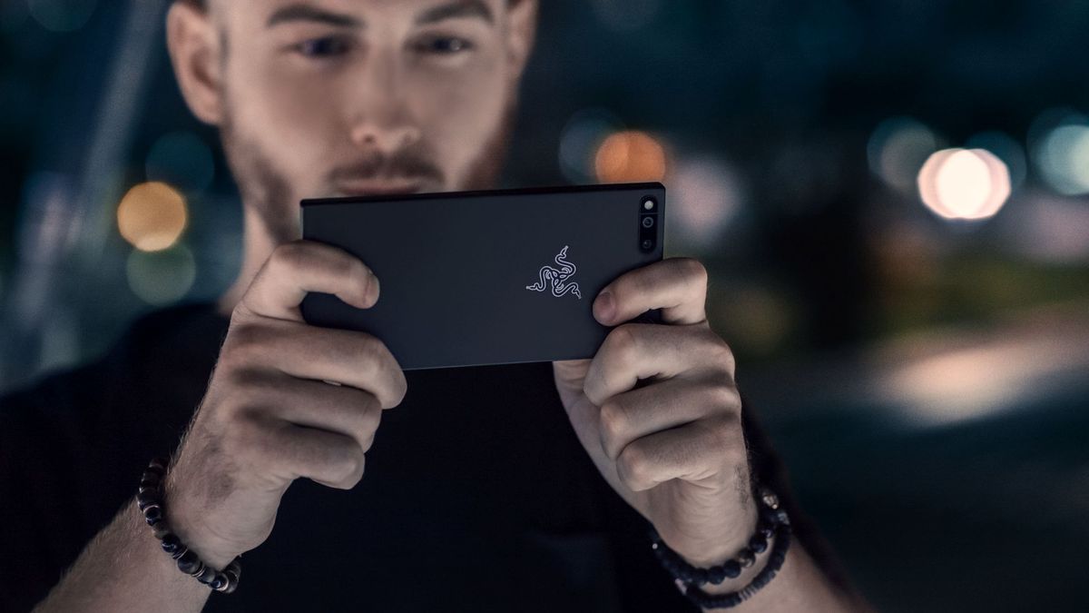 Razer Phone oficjalnie. Bardzo wydajny smartfon stworzony z myślą o graczach 1