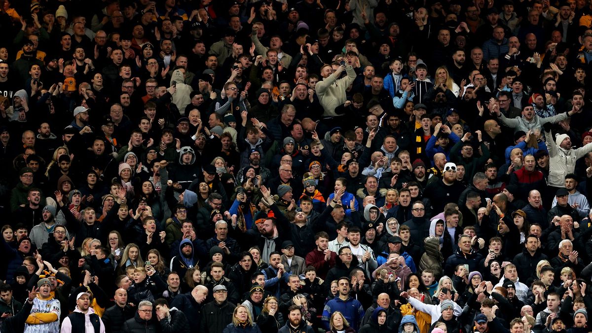 Getty Images / Jack Thomas - WWFC/Wolves / Na zdjęciu: Fani Wolverhampton Wanderers.