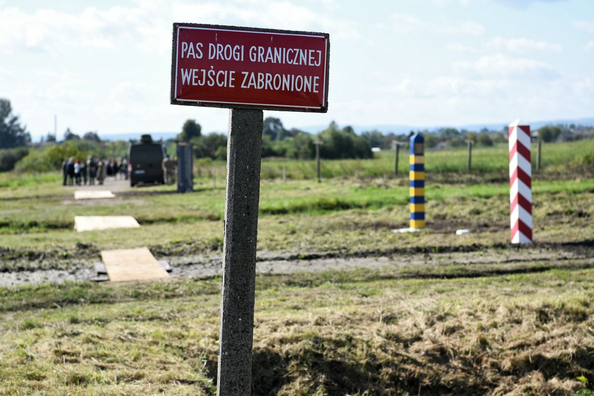 Polacy obawiają się sytuacji na granicy z Białorusią? Sondaż nie pozostawia złudzeń