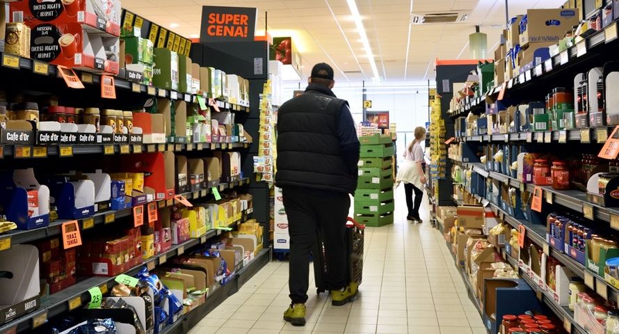Opakowanie bez zmian, a mniej produktu. UOKiK bierze pod lupę koncerny spożywcze