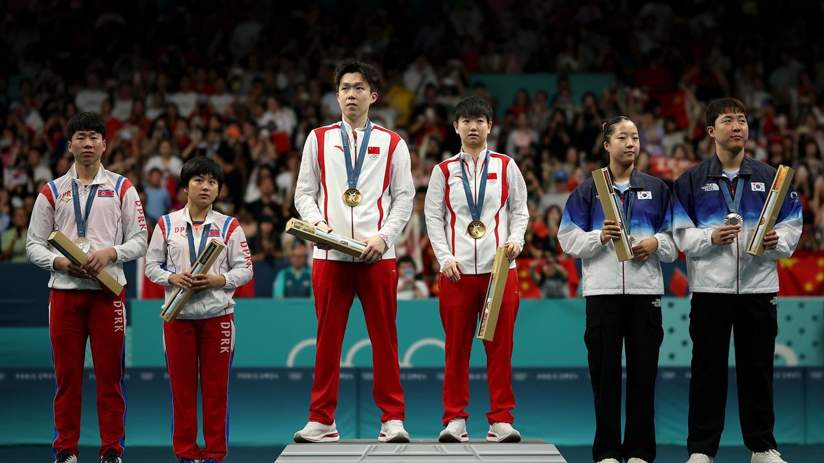 Zdjęcie okładkowe artykułu: Getty Images / Jared C. Tilton / Na zdjęciu: Podium rywalizacji w mikście tenisa stołowego na IO 2024.