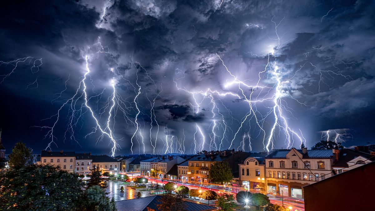 Burza nad Nowym Targiem.