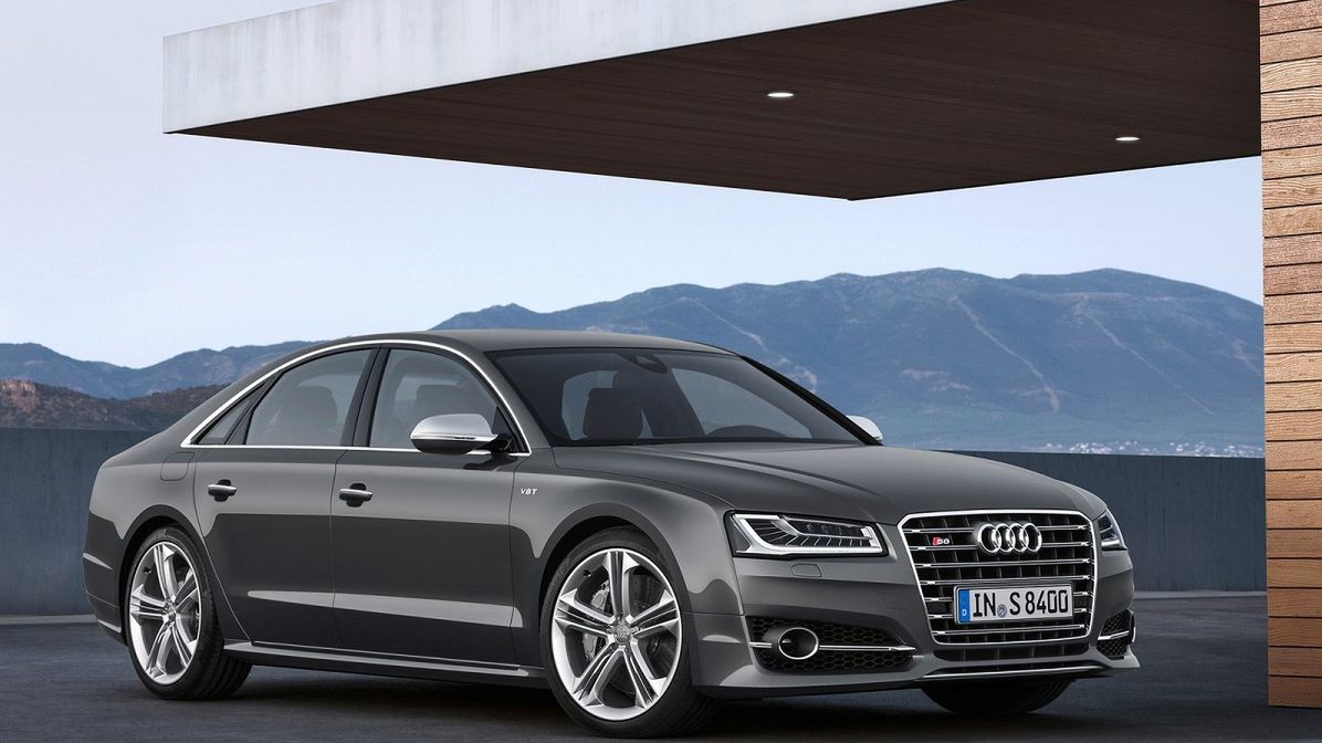 Audi S8