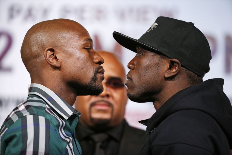 Andre Berto [P] i Floyd Mayweather [L]