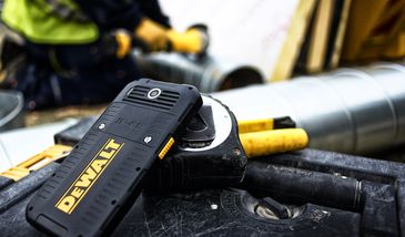 Rozchwytywane, mocne, skuteczne. Telefony, które nie zawodzą w trudnych warunkach