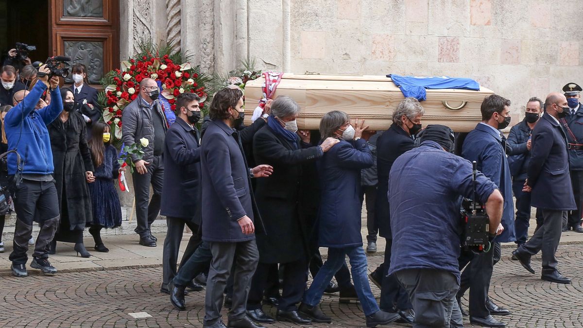 Pogrzeb Paolo Rossiego