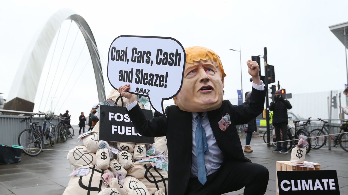 Konferencja ONZ w sprawie zmian klimatu w 2021 r. (COP26) trwa od 31 października do 12 listopada 2021 r. w Glasgow. Towarzyszą jej protesty osób podkreślających, że tempo walki ze zmianami klimatu jest zbyt wolne 